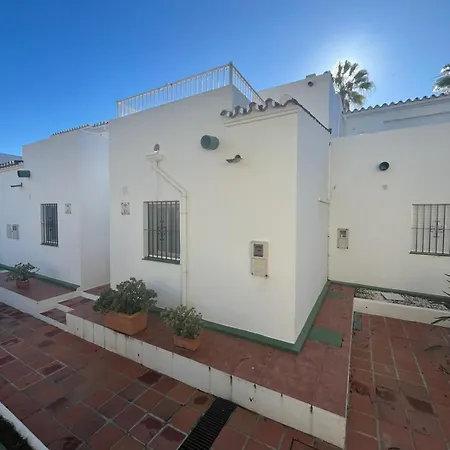 Townhouse Near Puerto Banus-heated Pool Hébergement de vacances