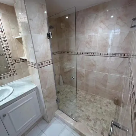 Townhouse Near Puerto Banus-heated Pool Hébergement de vacances