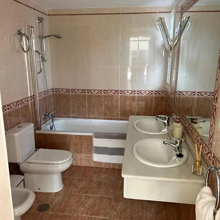 Hébergement de vacances Townhouse Near Puerto Banus-heated Pool *
