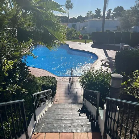 Hébergement de vacances Townhouse Near Puerto Banus-heated Pool