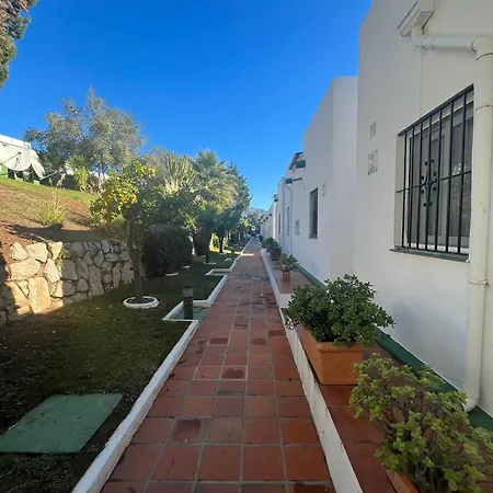 Hébergement de vacances Townhouse Near Puerto Banus-heated Pool