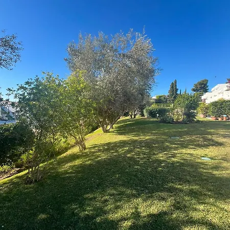 Townhouse Near Puerto Banus-heated Pool