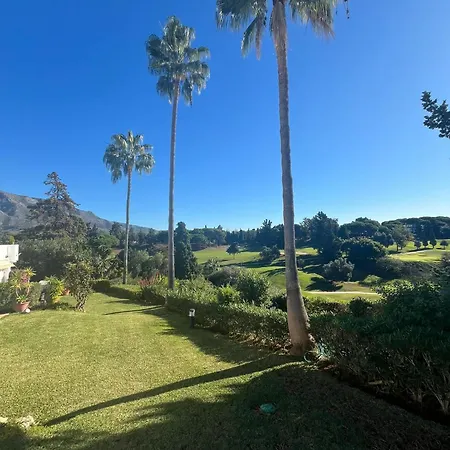 Townhouse Near Puerto Banus-heated Pool Hébergement de vacances *