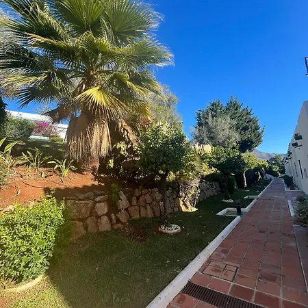 Hébergement de vacances Townhouse Near Puerto Banus-heated Pool