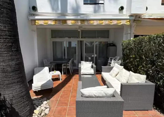 Townhouse Near Puerto Banus-heated Pool Hébergement de vacances *