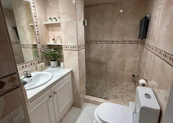 Townhouse Near Puerto Banus-heated Pool Hébergement de vacances *