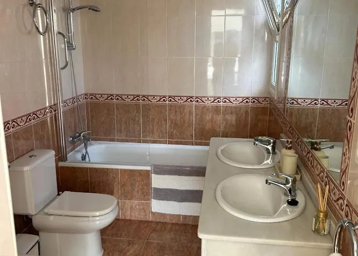 Hébergement de vacances Townhouse Near Puerto Banus-heated Pool *