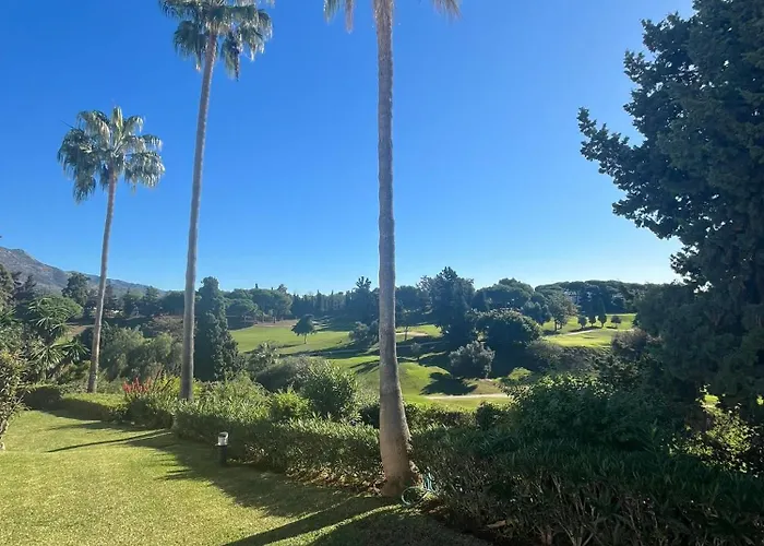 Townhouse Near Puerto Banus-heated Pool Hébergement de vacances *